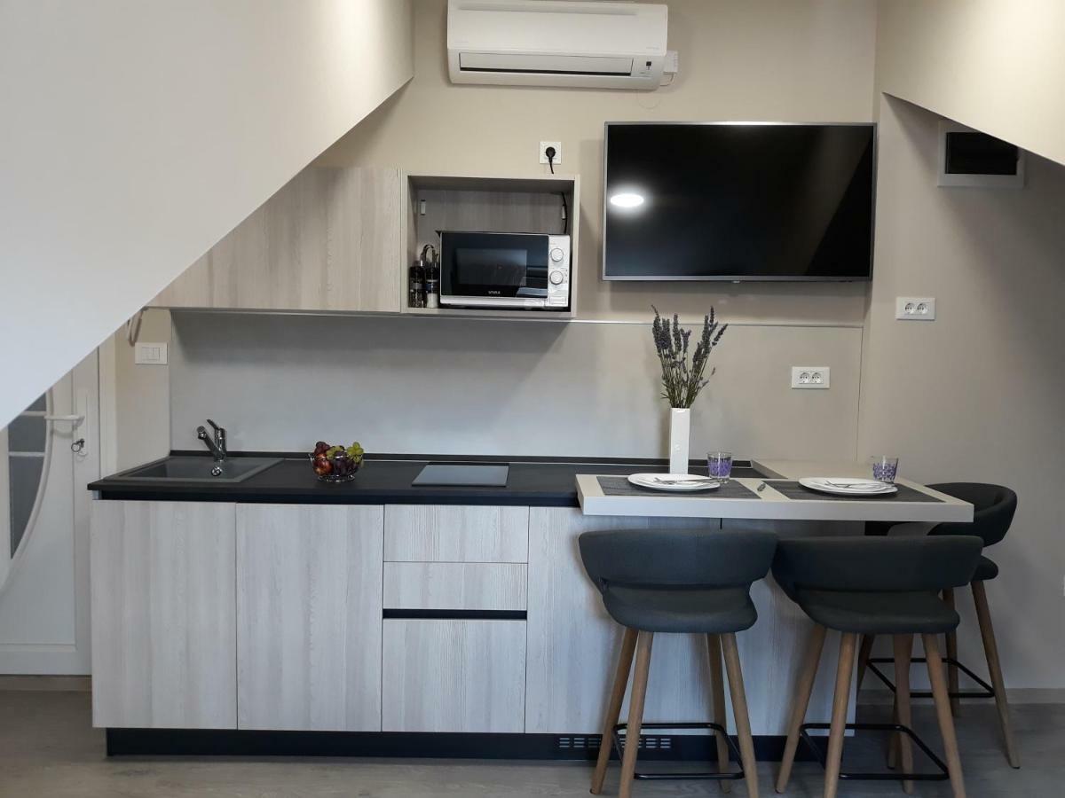Center Apartment Dalu Pula Exterior photo