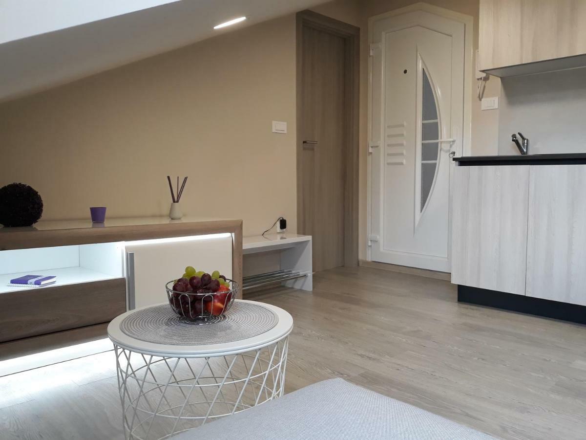 Center Apartment Dalu Pula Exterior photo